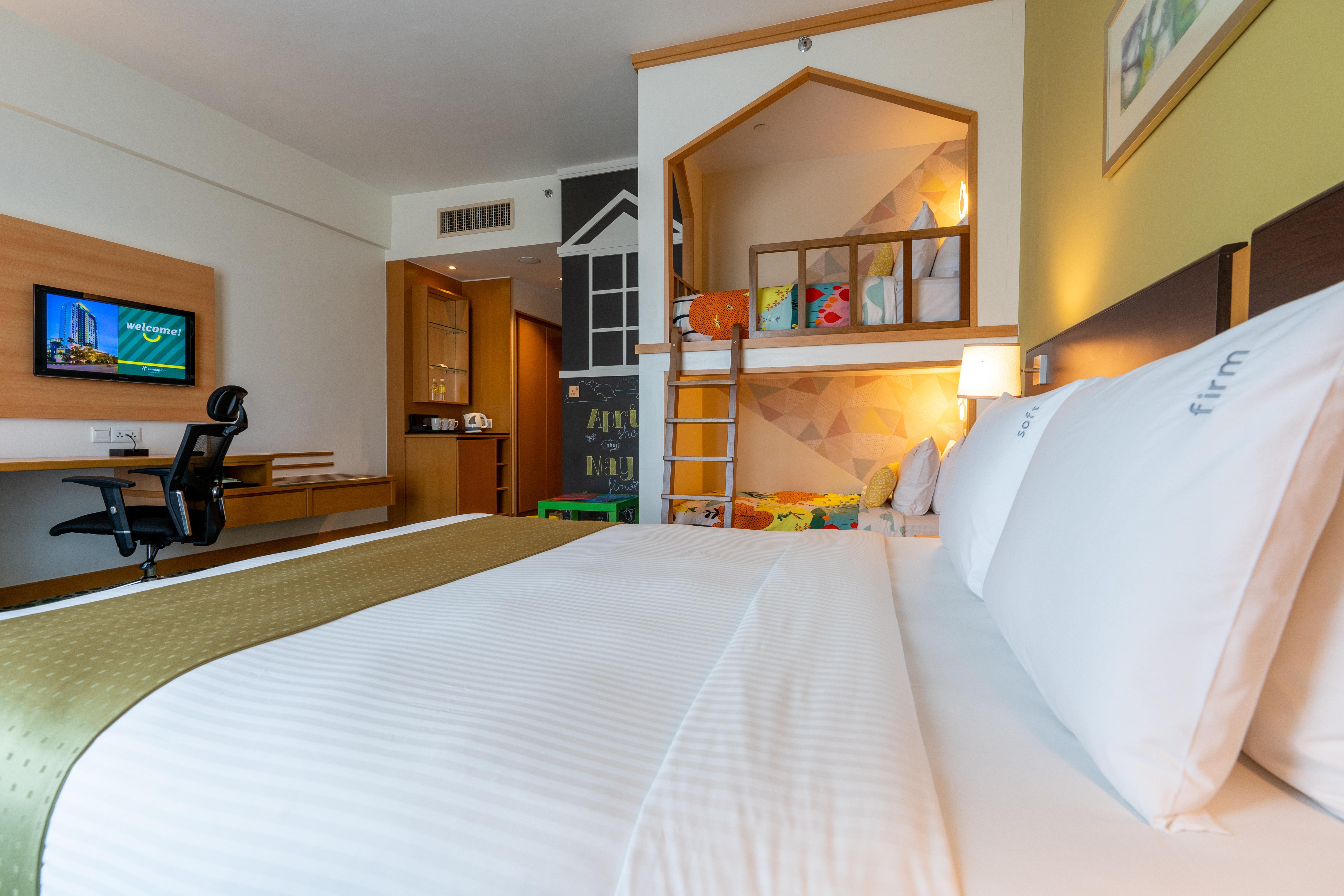 Holiday Inn Melaka By Ihg Εξωτερικό φωτογραφία Family room