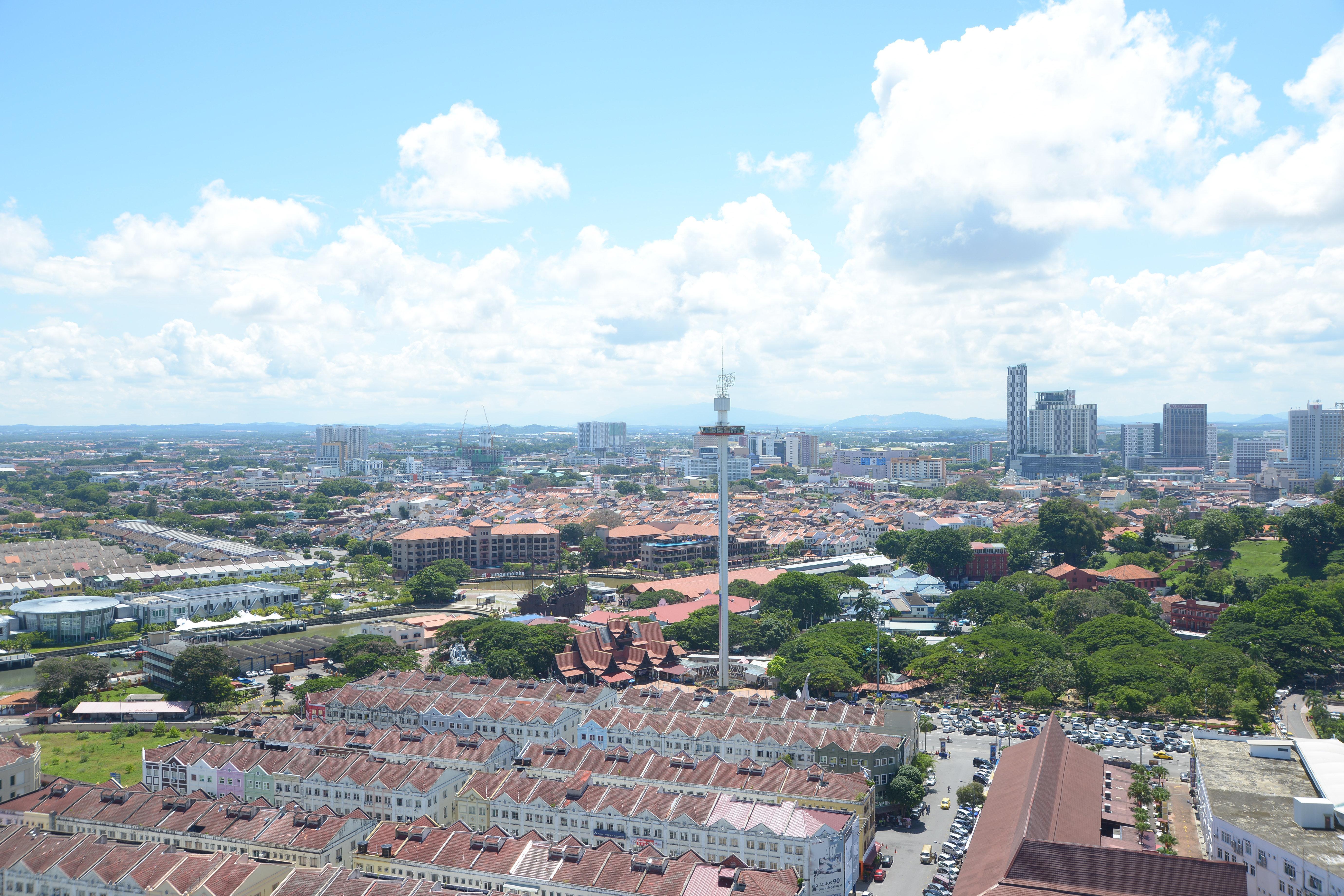 Holiday Inn Melaka By Ihg Εξωτερικό φωτογραφία Aerial view of the city
